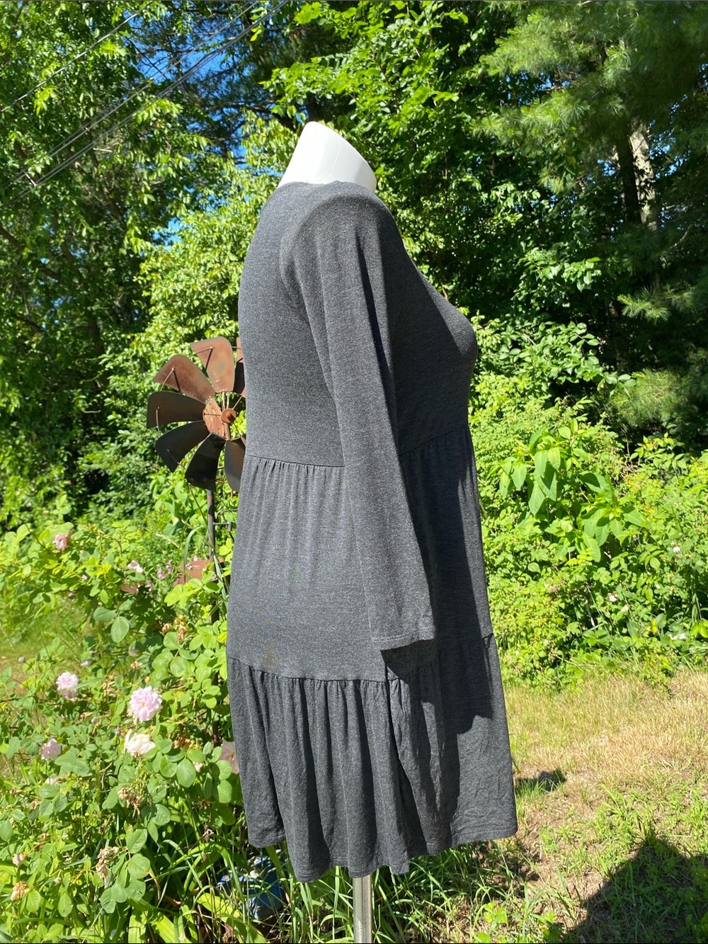 Mud Pie Minnie tiered gray boho swing dress size S NWT - Picture 8 of 8
